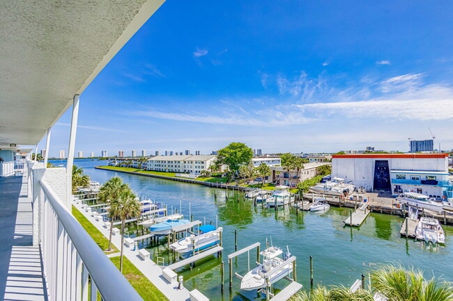 Photo - 108 Paradise Harbour Blvd Unit 512