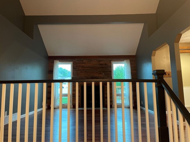 Photo - Beautiful Home For Rent on Cul-de-Sac with Huge Fenced Backyard