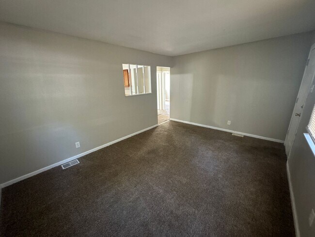 Photo - 306 Mueller Ave
