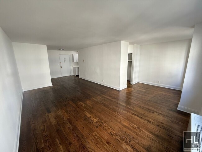 Building Photo - East 89 Street Unit 6N Rental