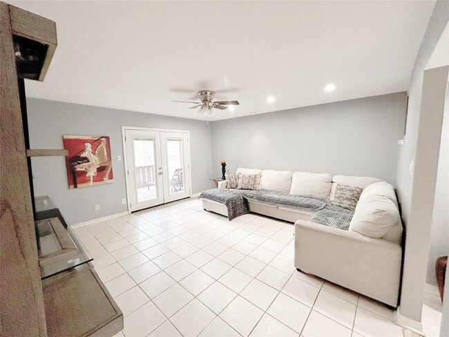 Photo - 5005 Georgi Ln Unit 204