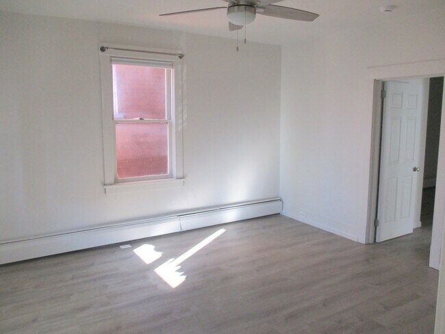 Photo - 924 Beaver Rd