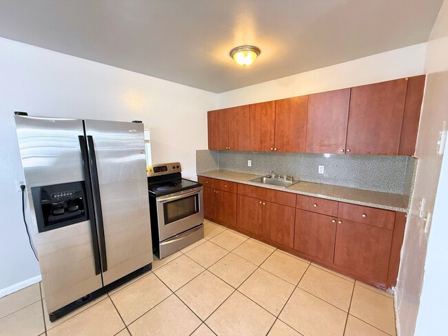 Photo - 1045 Curtiss Dr