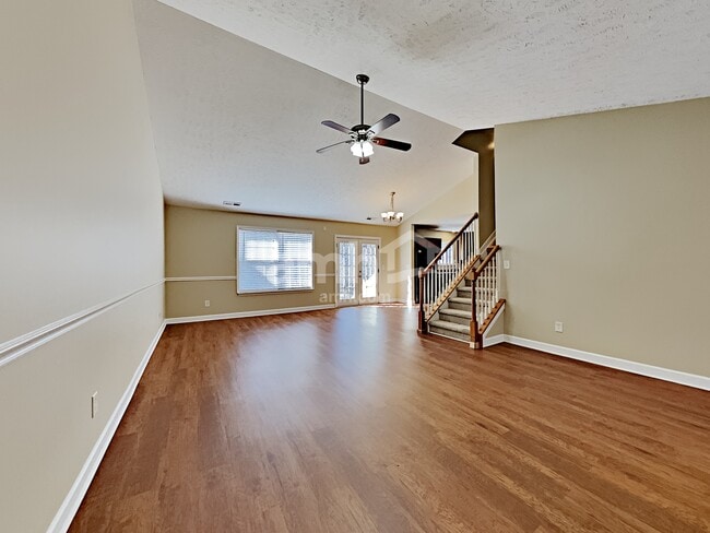 Photo - 673 Smoky Mountains Dr