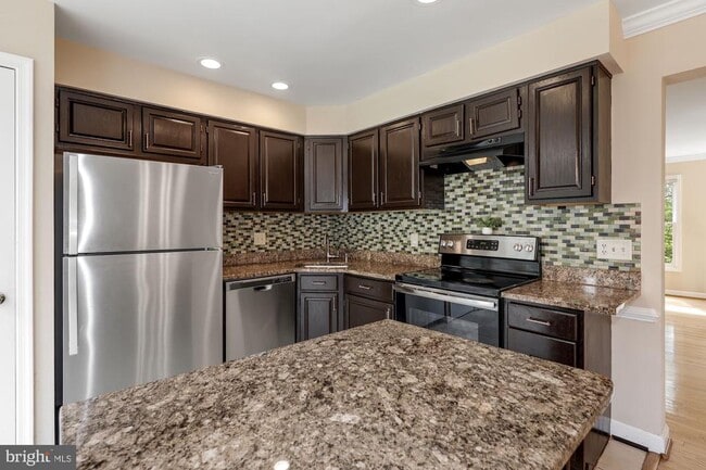 Photo - 20324 Cedarhurst Way