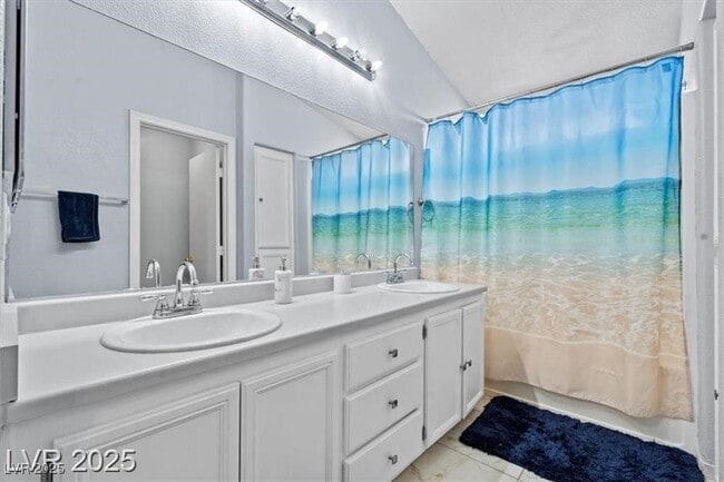 Photo - 2419 Country Orchard St