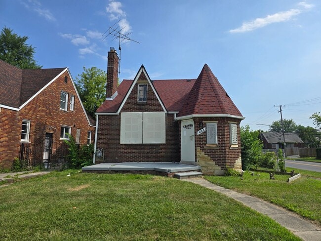 Building Photo - 13000 Kilbourne Ave Rental