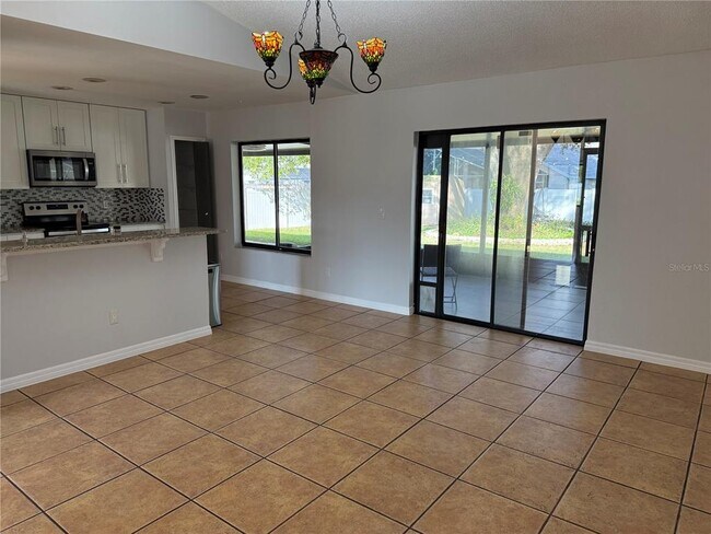 Photo - 2417 Abbey Ave