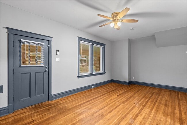 Photo - 4040 Shreve Ave Unit A