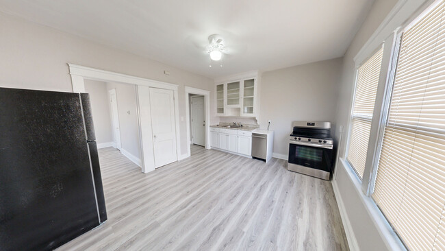 Photo - 1623 Hopkins Ave Apartments Unit 4