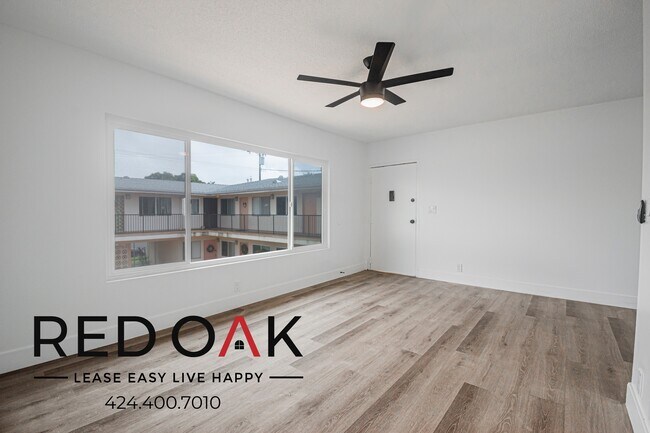 Building Photo - 14807 Normandie Ave Unit 04