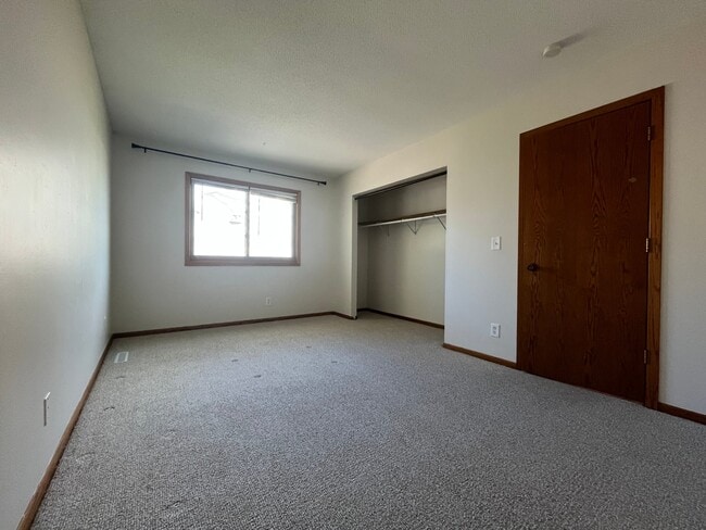 Photo - 460 Stanley St Unit 2