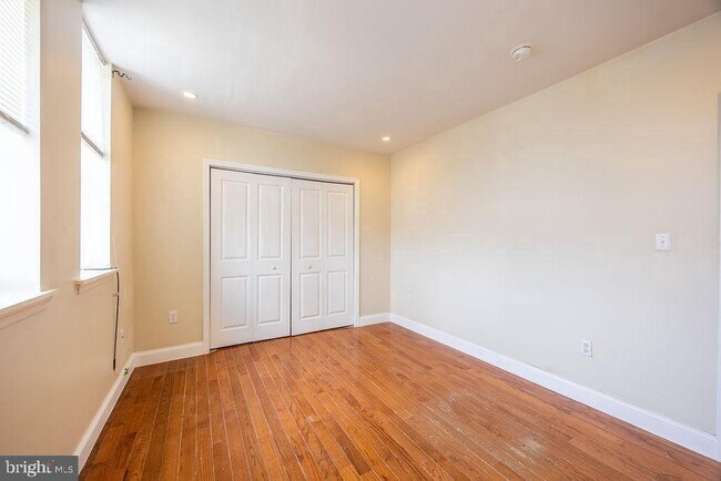 Photo - 4706 Chestnut St Unit 3B