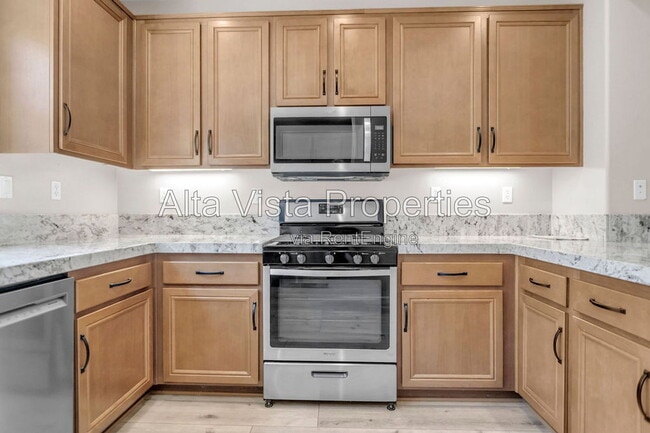 Photo - 16912 Laurel Hill Ln
