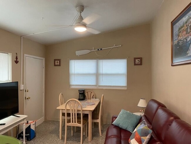 Photo - 2125 Highland Ave