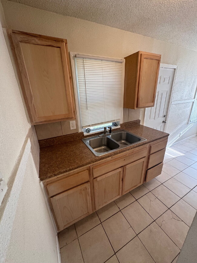 Photo - "Charming 1-Bedroom Retreat in the Heart o...
