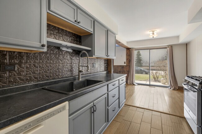 Photo - 7556 Bristol Ln Condo Unit 3