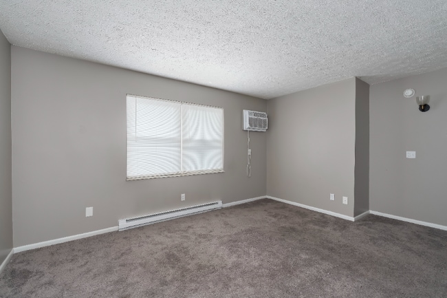 Photo - 4600 Winston Ave Unit 11