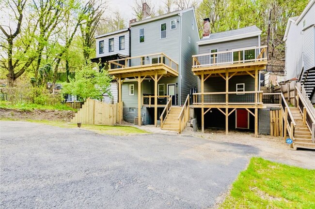 Building Photo - 3255 Josephine St