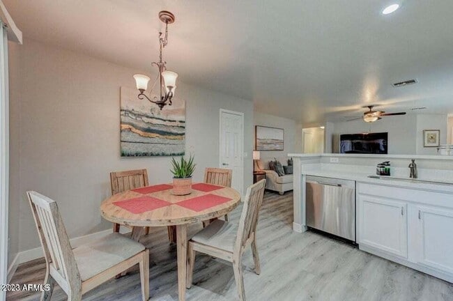 Photo - 2477 E Meadow Land Dr