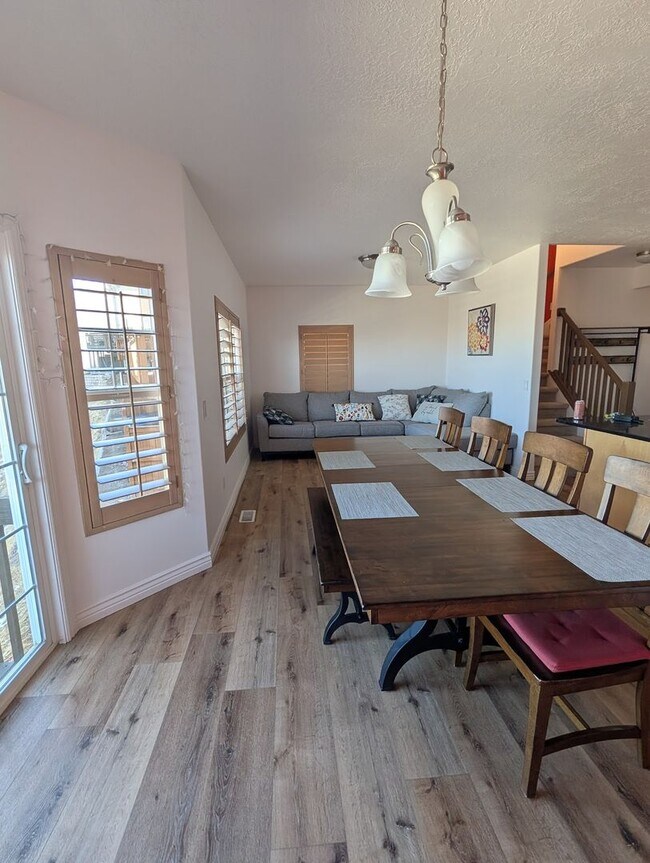 Photo - Beautiful 3 Bedroom Condo for Rent in Draper