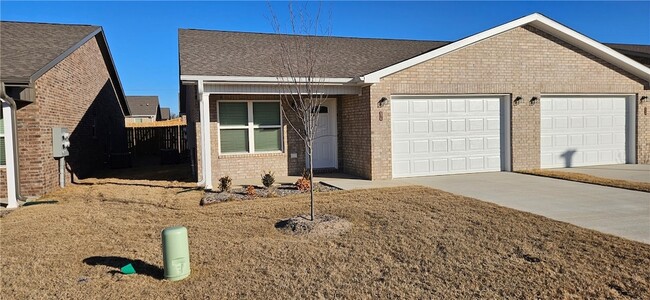 Photo - 526 NW 68th Ave