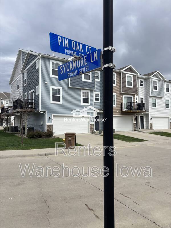 Photo - 231 Pin Oak Ct