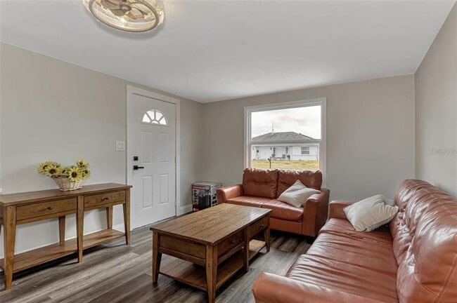 Photo - 304 San Carlos Ave