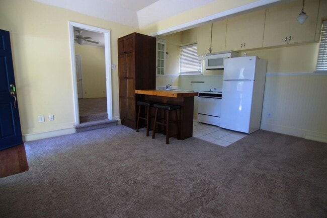 Photo - 1 Bedroom, 1 Bath with assigned parking