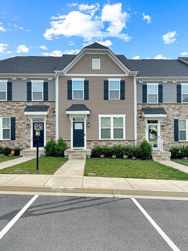 Photo - Move-In Ready Townhome with Finished Basem...