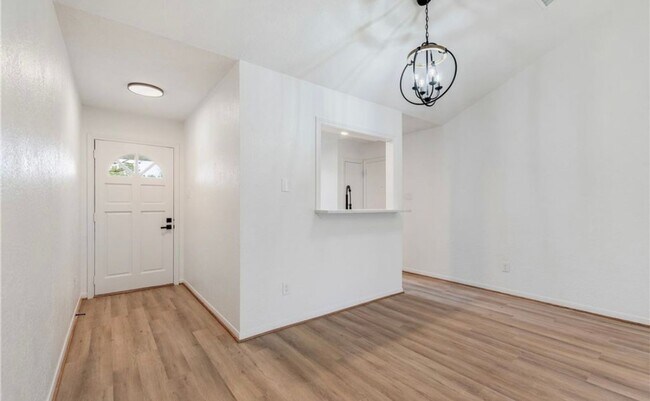 Photo - College Station - 3 bedroom - 2 bath house with garage and fenced back yard.