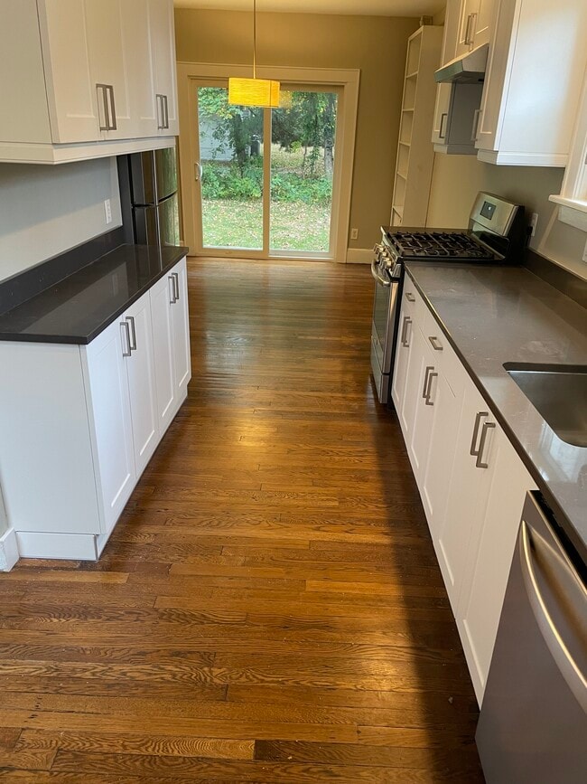 Photo - 88 Old Kings Hwy S