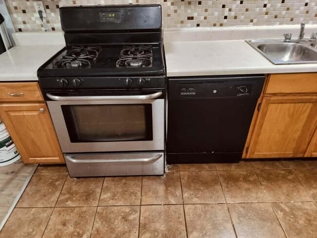Photo - 2461 Duchess Dr