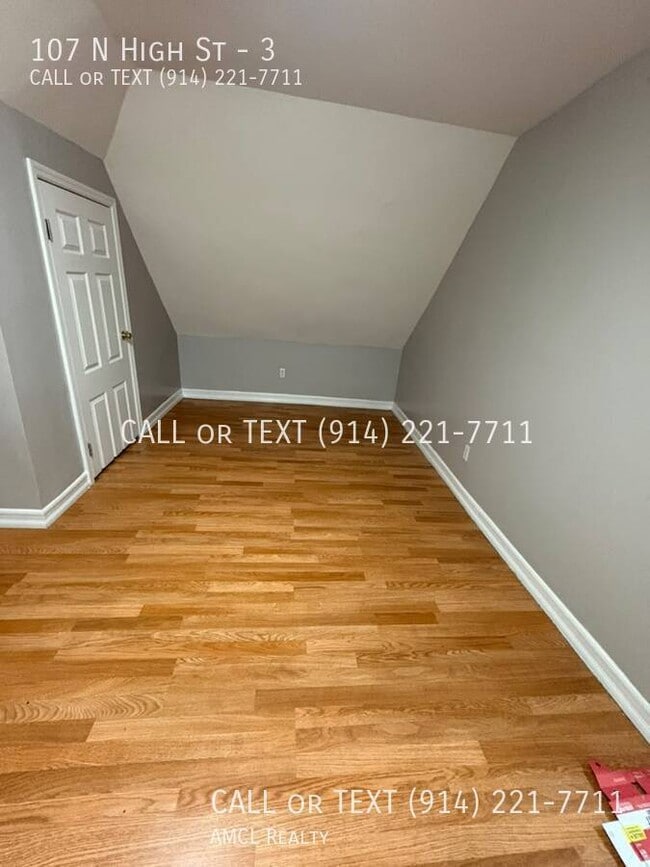 Photo - 107 N High St Unidad 3