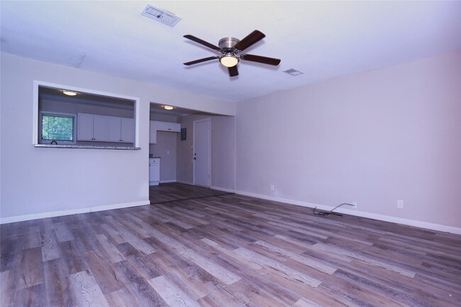 Photo - 130 Bennett Dr