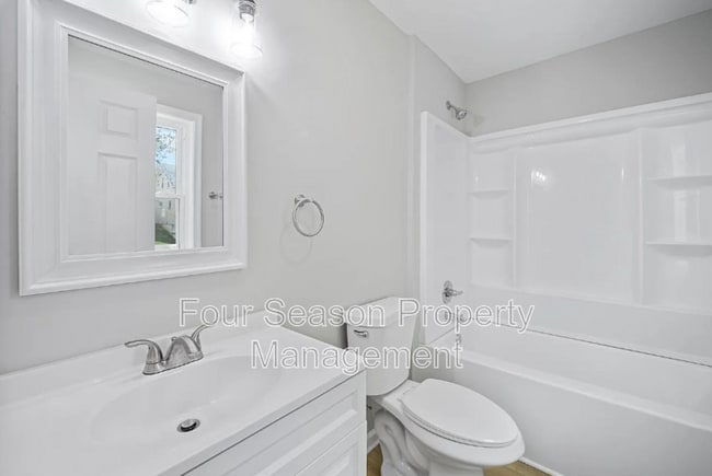 Photo - 837 Virginia Ave