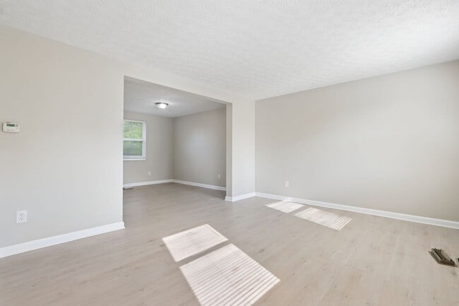 Photo - Westerville School District 4 bed Home
