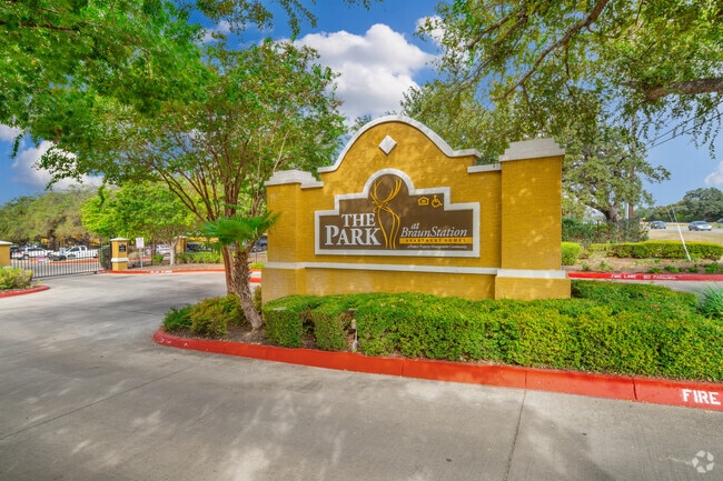The Park at Braun Station | San Antonio, TX | Starting at $892