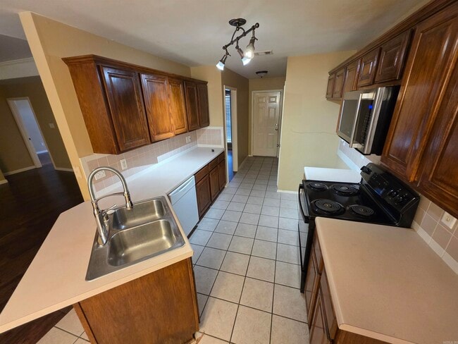 Photo - 4102 Stoneybrook Dr