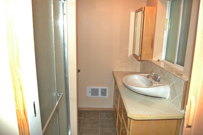 Photo - 14916 105th St Ct NW