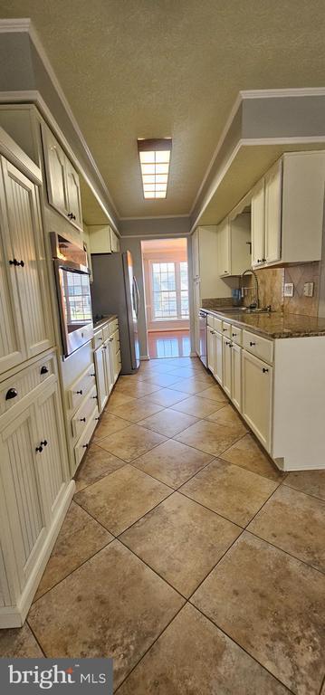 Building Photo - 208 Senseny Glen Dr