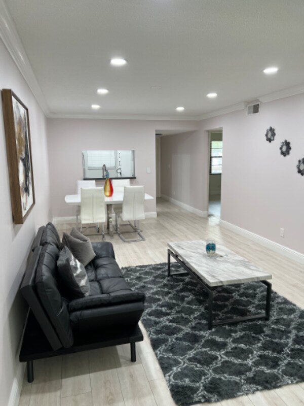 Photo - 3036 Eastland Blvd Unidad E208