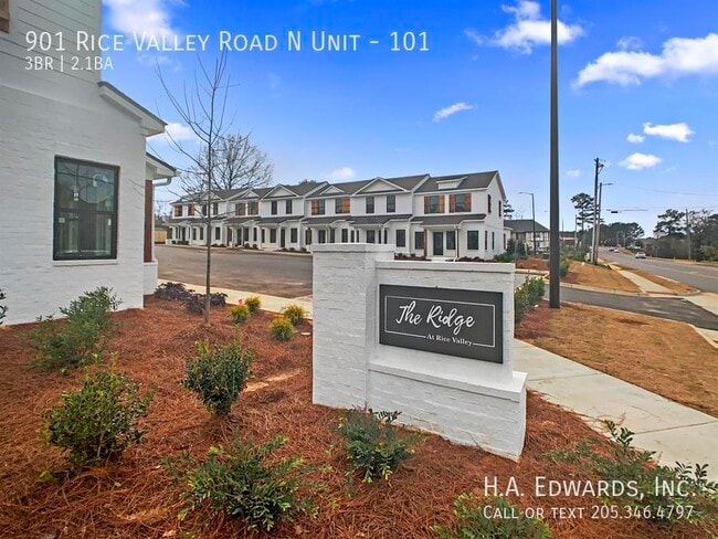 Building Photo - 901 Rice Vly Rd N Unit 101