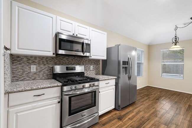 Photo - 26 S Vesper Bend Cir