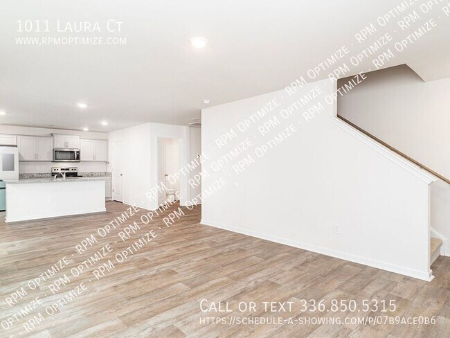 Photo - 1011 Laura Ct