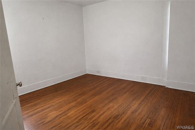 Photo - 196 Englewood Ave