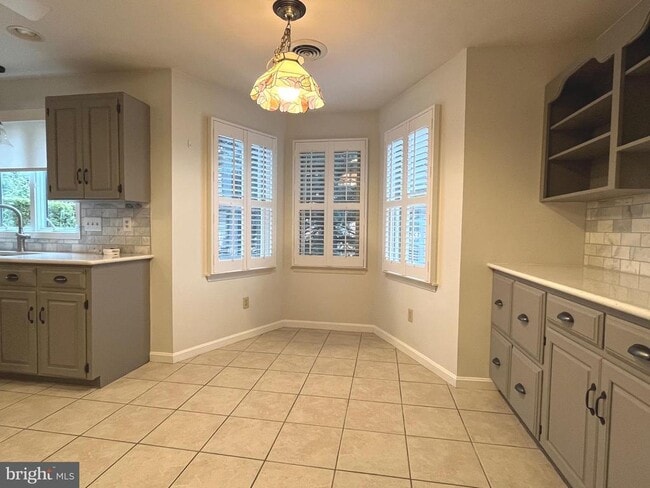 Photo - 330 Parkwood Dr