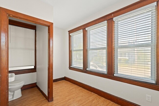 Photo - 13 Raymond Rd Apartamentos Unidad e # 1