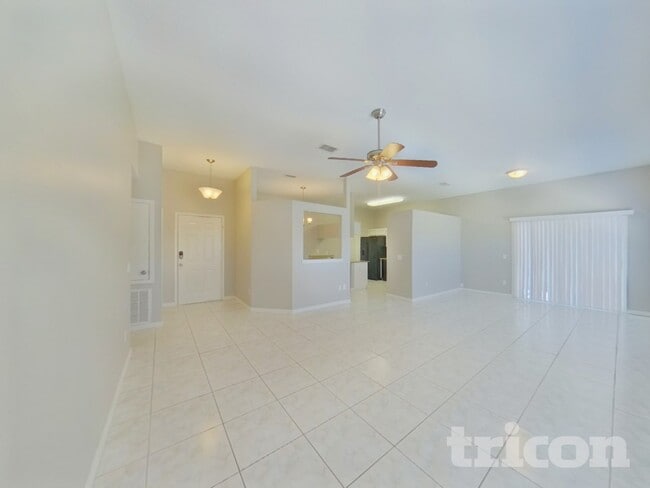 Photo - 831 Monroe Harbor Pl