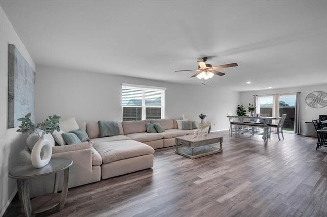 Photo - 613 Mayfield Dr